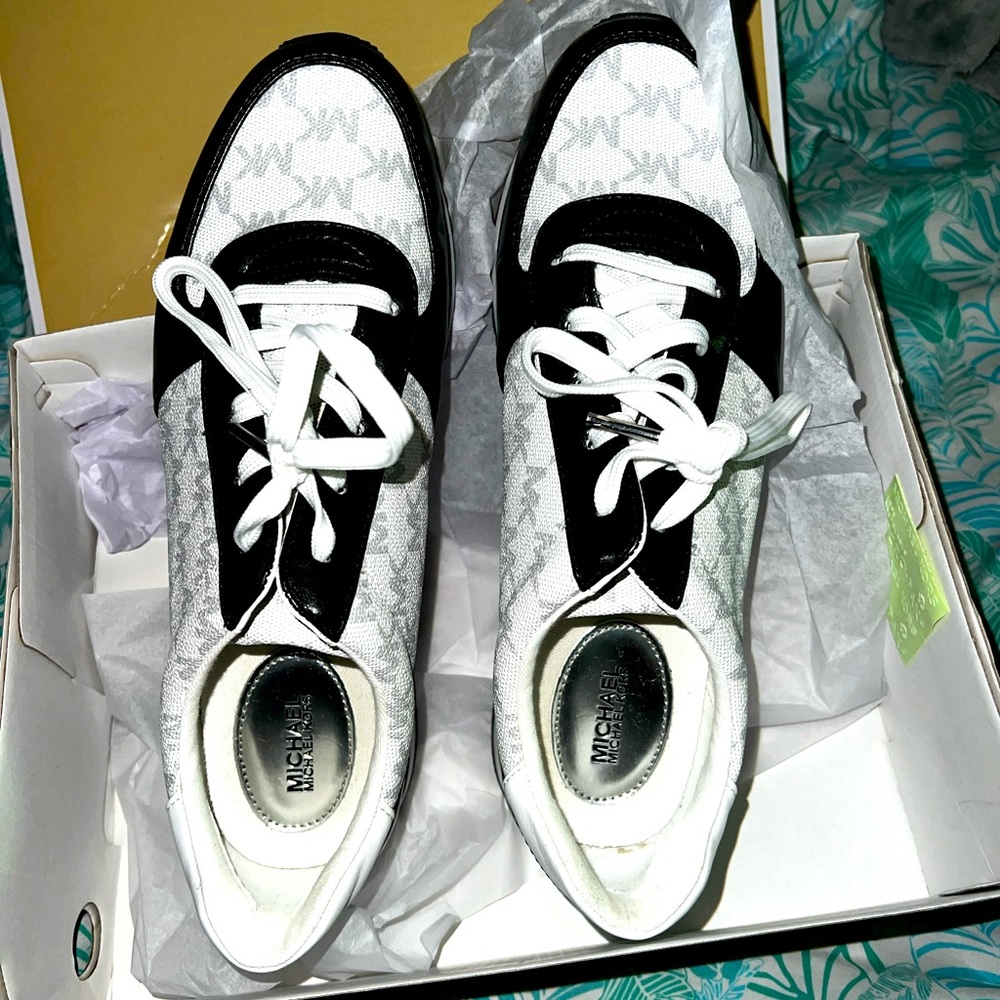 Michael Kors sneakers NWOT